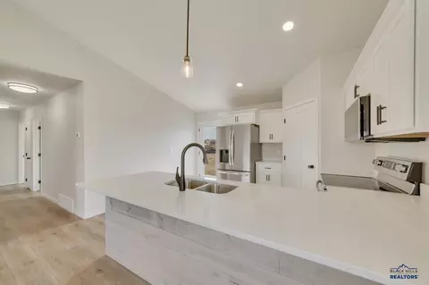 328 Northern Lights Blvd E, Box Elder, SD 57719 photo 6