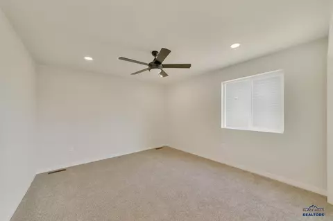 328 Northern Lights Blvd E, Box Elder, SD 57719 photo 8