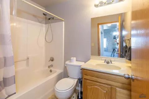 231 Freude Ln, Box Elder, SD 57719 photo 12