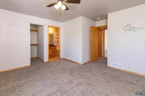 231 Freude Ln, Box Elder, SD 57719 photo 8