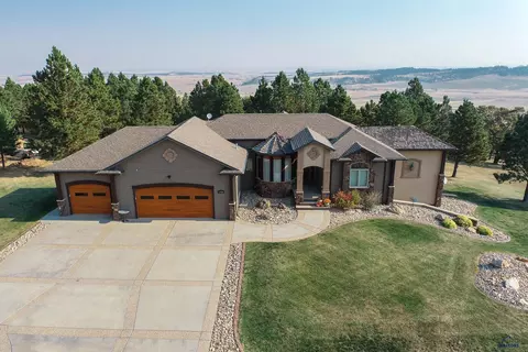 Exterior - 11850 Valley View Dr, Spearfish, SD 57783 photo 5 of 10