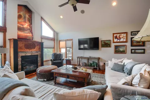 Living - 11850 Valley View Dr, Spearfish, SD 57783 photo 2 of 3