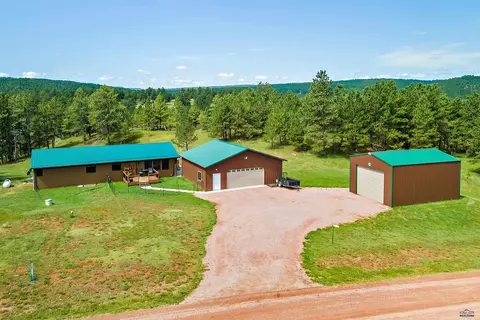 12883 Sapphire Ln, Hot Springs, SD 57747