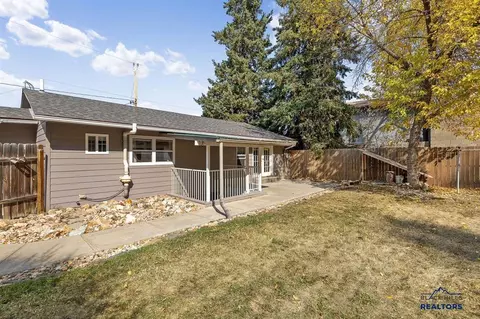 Exterior - 708 Wright St, Custer, SD 57730 photo 4 of 7