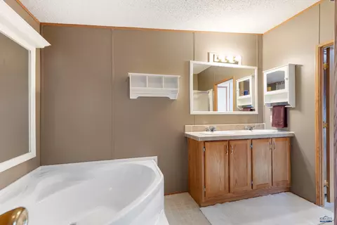 309 Kelly Ave, Wall, SD 57790 photo 19