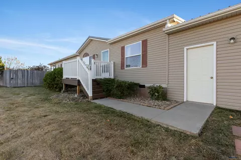 309 Kelly Ave, Wall, SD 57790 photo 3