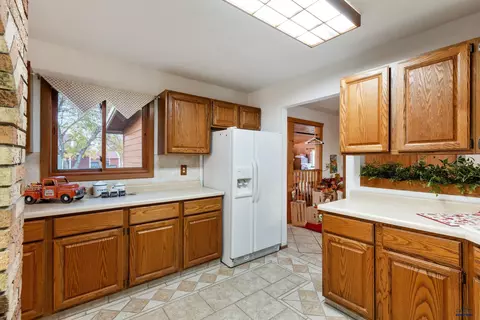 212 W 4th Ave, Wall, SD 57790 photo 16
