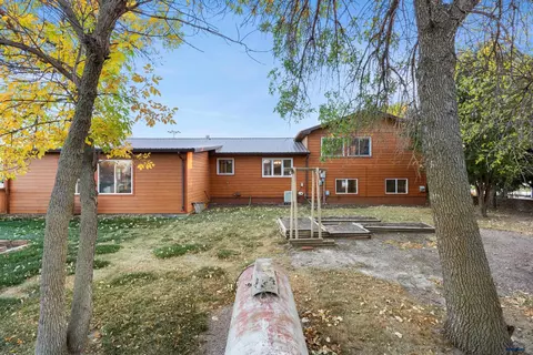 212 W 4th Ave, Wall, SD 57790 photo 37