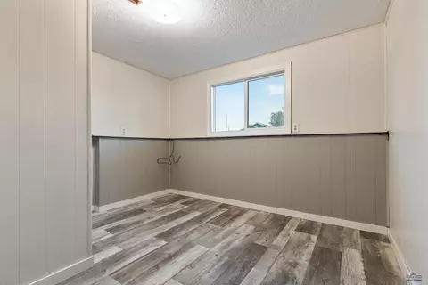 212 W 4th Ave, Wall, SD 57790 photo 26