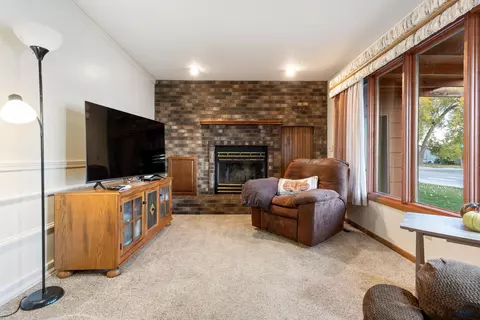 212 W 4th Ave, Wall, SD 57790 photo 9