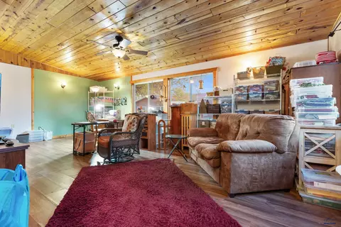 212 W 4th Ave, Wall, SD 57790 photo 31