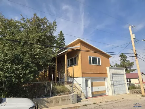 415 Spark St, Lead, SD 57754
