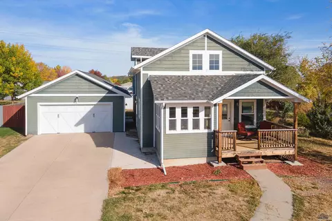 624 Kathryn Ave, Rapid City, SD 57701