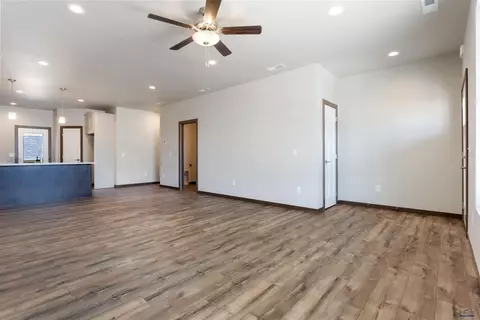 2206 Quartzite Dr, Sturgis, SD 57785 photo 8