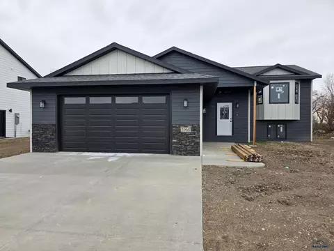 3968 Altor Ln, Rapid City, SD 57703