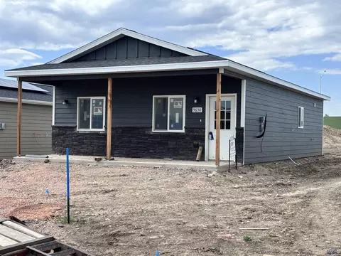 5630 Bridge Dr, Rapid City, SD 57703