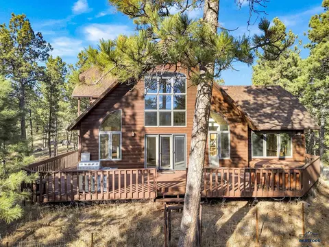24000 Addie Camp Trl, Hill City, SD 57745
