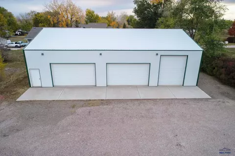3012 Crane Dr, Rapid City, SD 57703