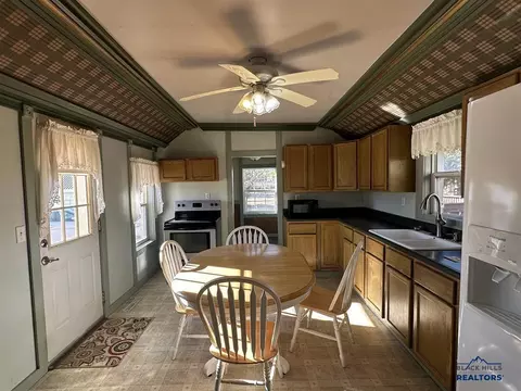 94 1st Ave, Edgemont, SD 57735 photo 8