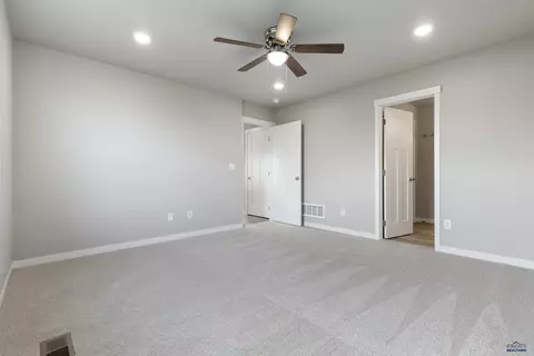 424 Henry Potter Rd, Box Elder, SD 57719 photo 10