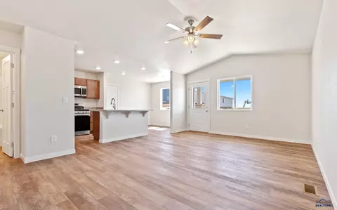 428 Henry Potter Rd, Rapid City, SD 57703 photo 6
