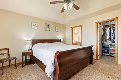 492 Freude Ln, Box Elder, SD 57719 photo 15