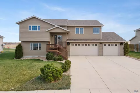 492 Freude Ln, Box Elder, SD 57719 photo 1