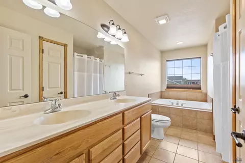 492 Freude Ln, Box Elder, SD 57719 photo 17
