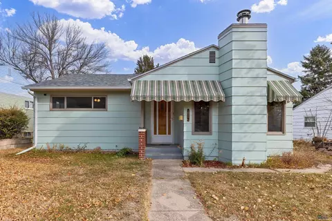 1020 Northeast Dr, Rapid City, SD 57701