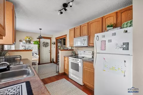 721 E Hudson St, Spearfish, SD 57783 photo 10