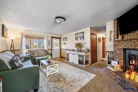 721 E Hudson St, Spearfish, SD 57783 photo 4