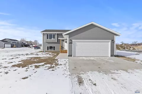 3995 Magnum Rd, Rapid City, SD 57703