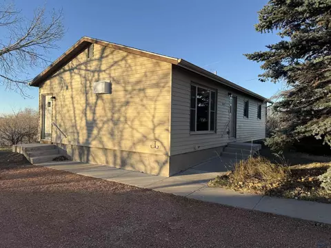5625 Uranus Dr, Rapid City, SD 57703