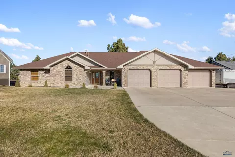 820 Alta Vista Dr, Rapid City, SD 57701