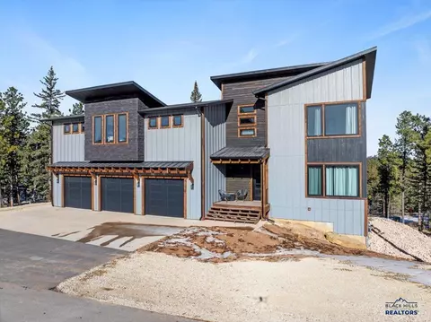 11294 Overlook Ct, Lead, SD 57754