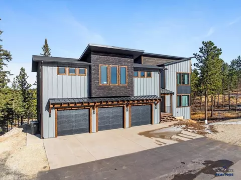 11294 Overlook Ct, Lead, SD 57754 photo 2