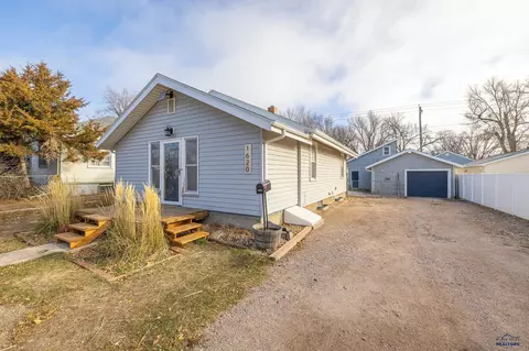 1620 5th St, Rapid City, SD 57701