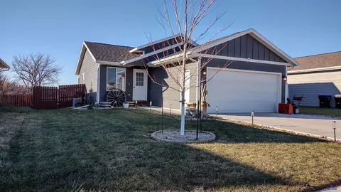 1223 Diamond Ridge Blvd, Rapid City, SD 57703