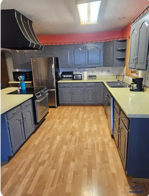 Kitchen - 511 Us Highway 85, Buffalo, SD 57720 photo 3 of 3