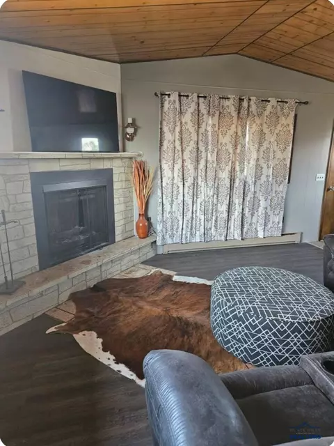 Living - 511 Us Highway 85, Buffalo, SD 57720 photo 1 of 2