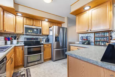 467 Morgen Rd, Box Elder, SD 57719 photo 9
