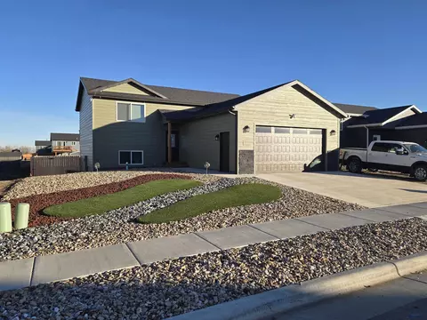6486 Receda St, Rapid City, SD 57703