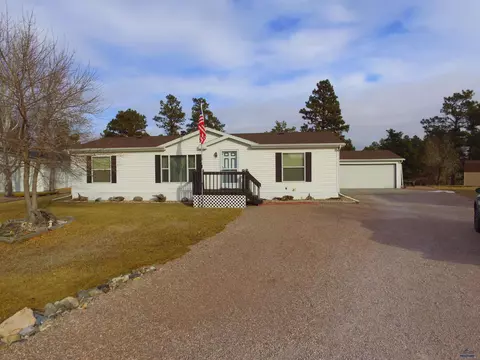 13646 Busted Five Ln, Rapid City, SD 57702