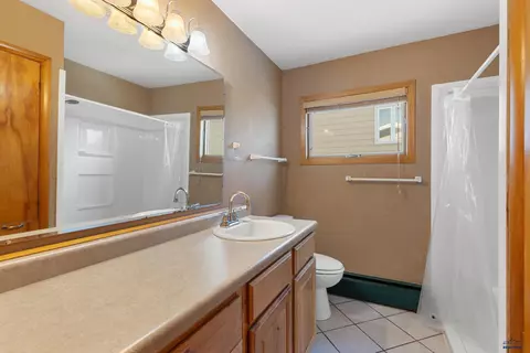 402 Harold St, Wall, SD 57790 photo 12