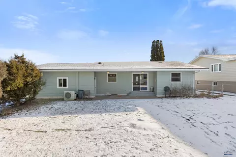 402 Harold St, Wall, SD 57790 photo 26