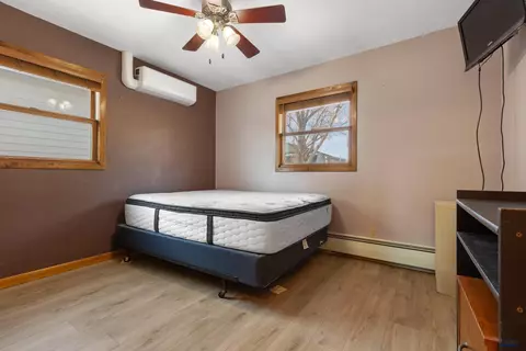 402 Harold St, Wall, SD 57790 photo 11