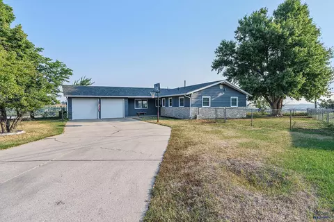 2514 Grandview Dr, Rapid City, SD 57701