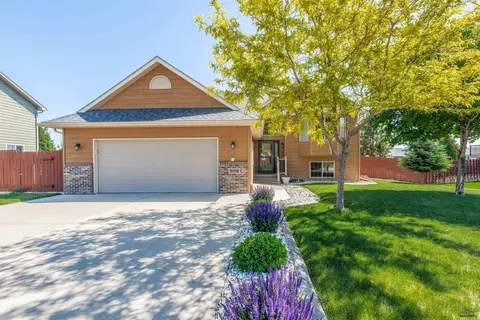 10138 Ventura Ln, Summerset, SD 57718