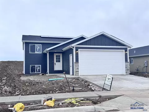 4102 Haralson Ln, Rapid City, SD 57703