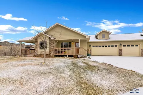 332 Dunbar Ct, Rapid City, SD 57701
